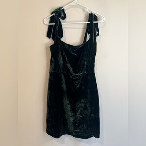 House of Harlow 1960 Green Velvet Tie Shoulder Dress Women’s Size Small